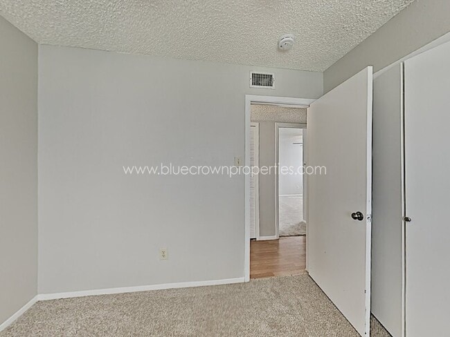 Building Photo - 4202 Glenlawn Ct