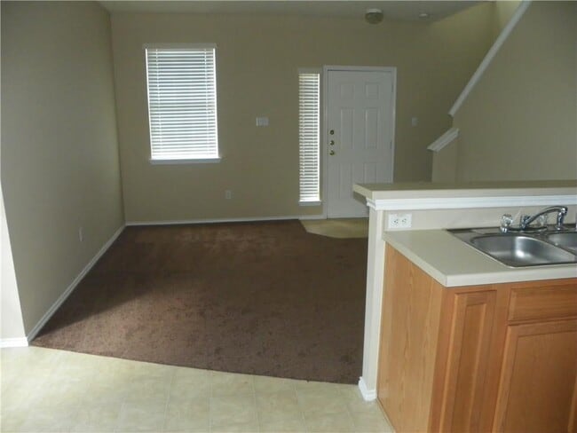 Building Photo - 14001 Cambourne Dr