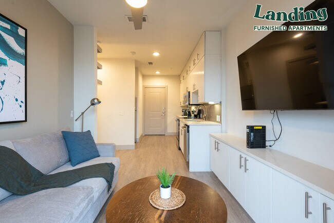 Building Photo - 1630 E 6th St