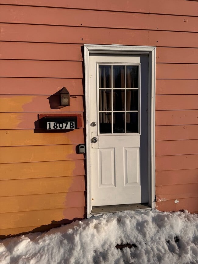 Building Photo - 1807 Moravia St