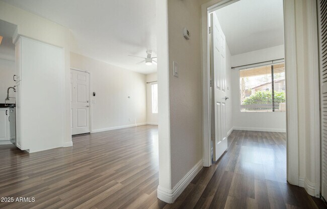 Building Photo - 7008 E Gold Dust Ave