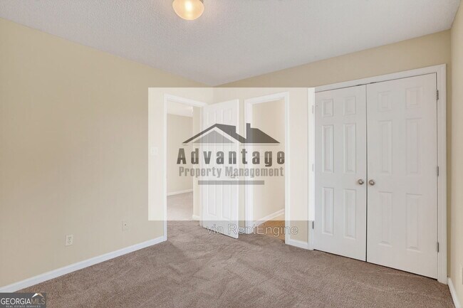 Building Photo - 8100 Oakley Cir