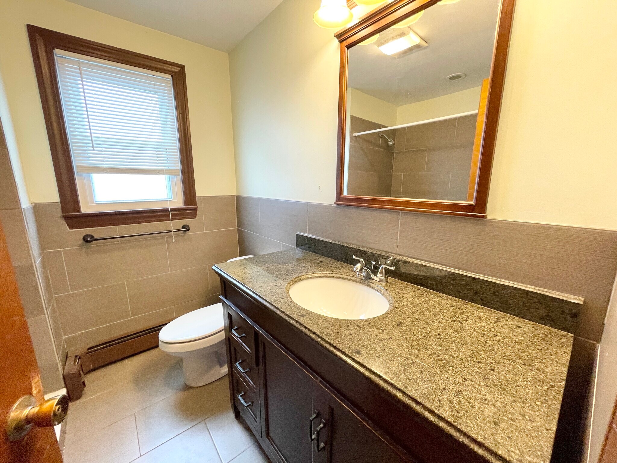 Building Photo - 5 Oswald St