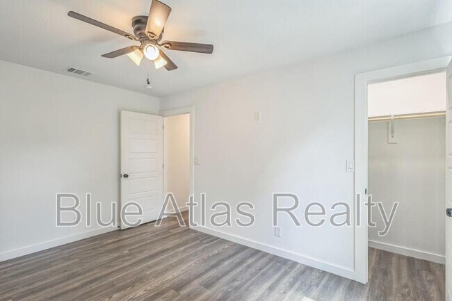 Building Photo - 3544 Valley Ridge Rd