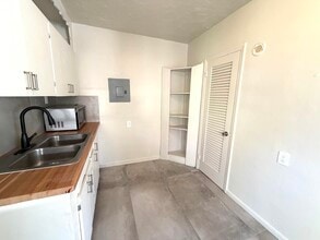 Building Photo - 304 Ocean Breeze