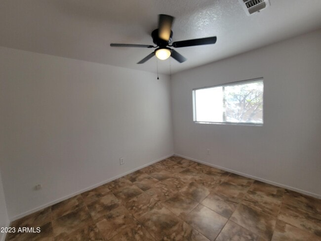 Building Photo - 2259 E Spruce Dr