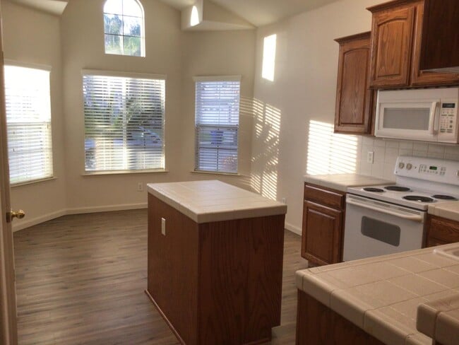 Building Photo - 1138 E Royal Dornoch Ave