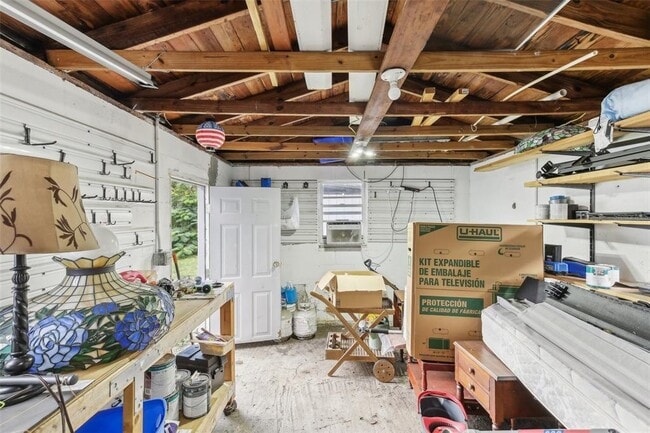 Building Photo - 1206 E Frierson Ave