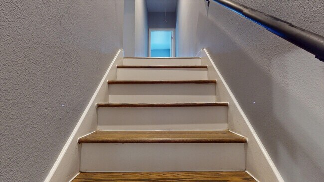 Building Photo - 2984 Holly Hall St