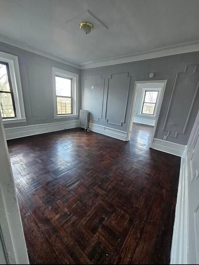 449 Mt Prospect 45 - 439 Mount Prospect Ave