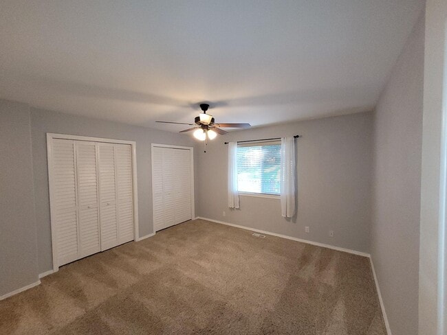 Building Photo - Cozy Home in Columbia Village!