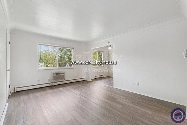 Building Photo - 1733 Christian Ave