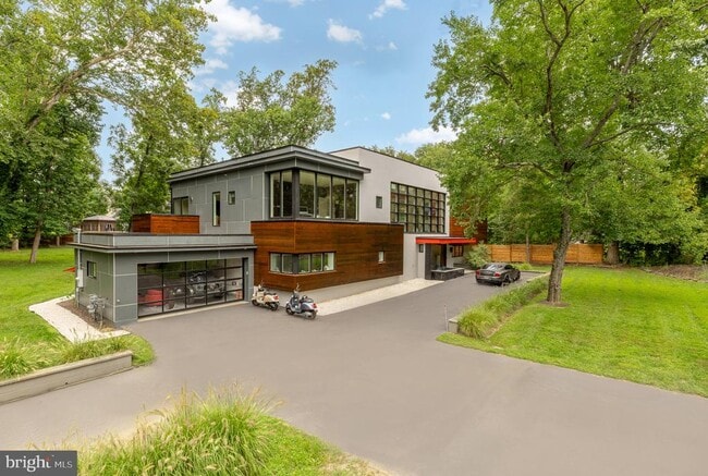 Building Photo - 6309 Bradley Blvd