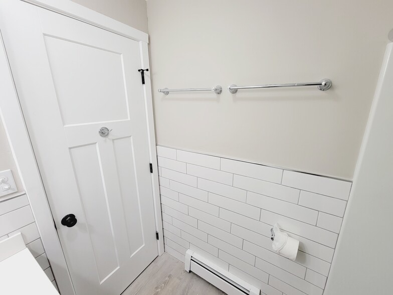 Building Photo - 41 Evergreene