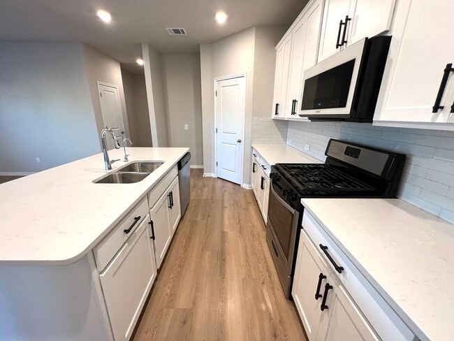Building Photo - Two Story 5 bedrooms and 3 bath home for rent, Solar Panels, EV Charge Ready, in a quiet neighbor...