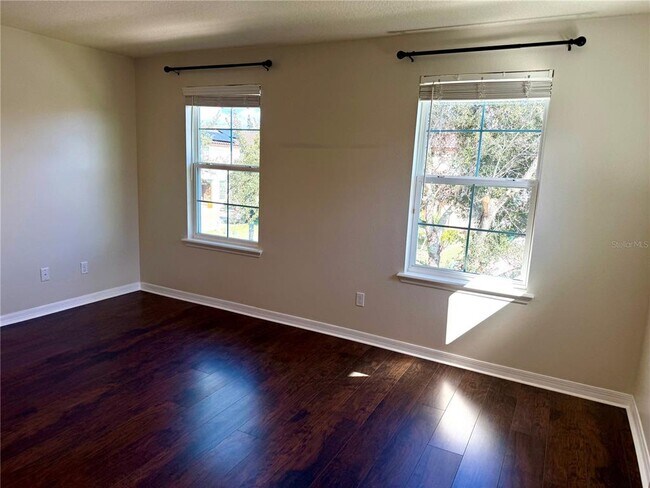 Building Photo - 6060 Roseate Spoonbill Dr