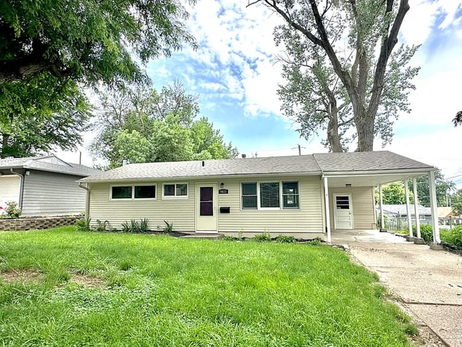 Primary Photo - 4635 Hascall St