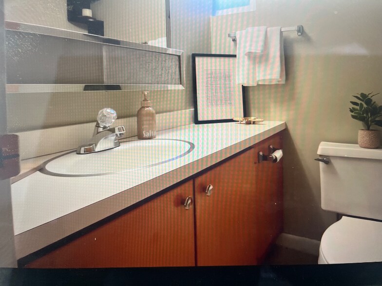 Building Photo - 2118 Browning Ave