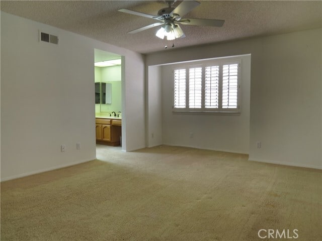 Building Photo - 19424 Crystal Ridge Ln