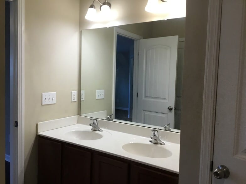 Building Photo - 14308 Foxcroft Rd