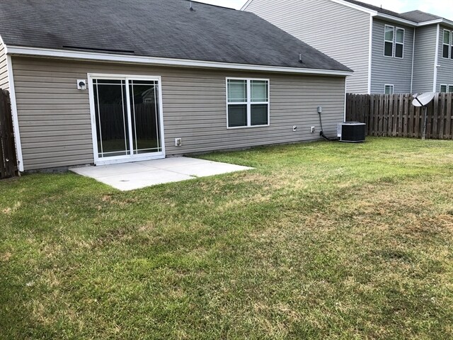 Building Photo - 40 Old Mill Rd