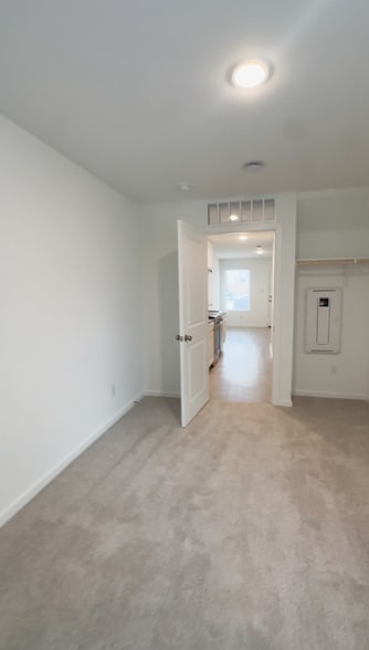 Building Photo - 5018 Primrose Rdg