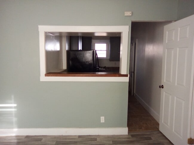 Building Photo - 56 3rd Ave