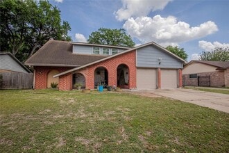 Building Photo - 5611 Long Creek Ln