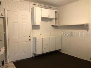 Building Photo - 461 Riverview Ave