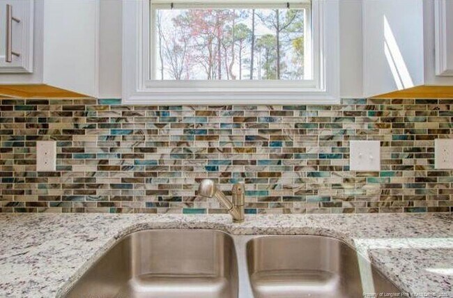 Building Photo - 425 Sedgemoor Rd