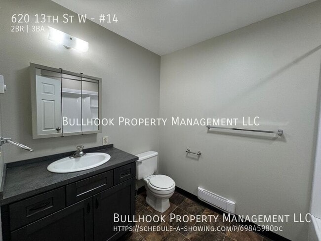 Building Photo - 620 13th St W