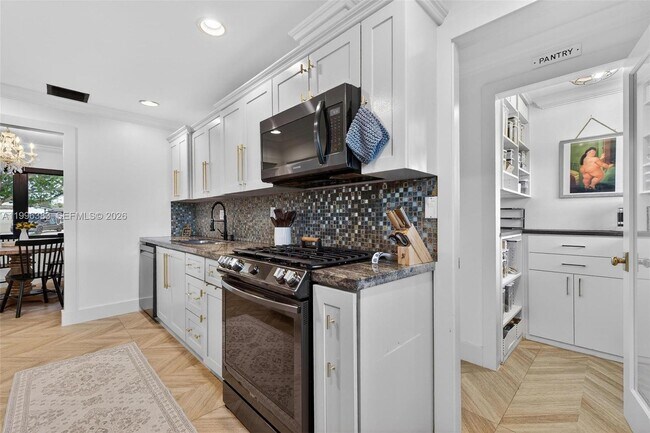 Building Photo - 13441 SW 74th St