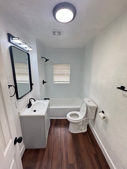 Building Photo - 309 J Johnson