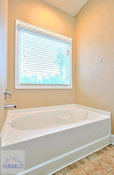 Building Photo - 206 Brandywine Ct