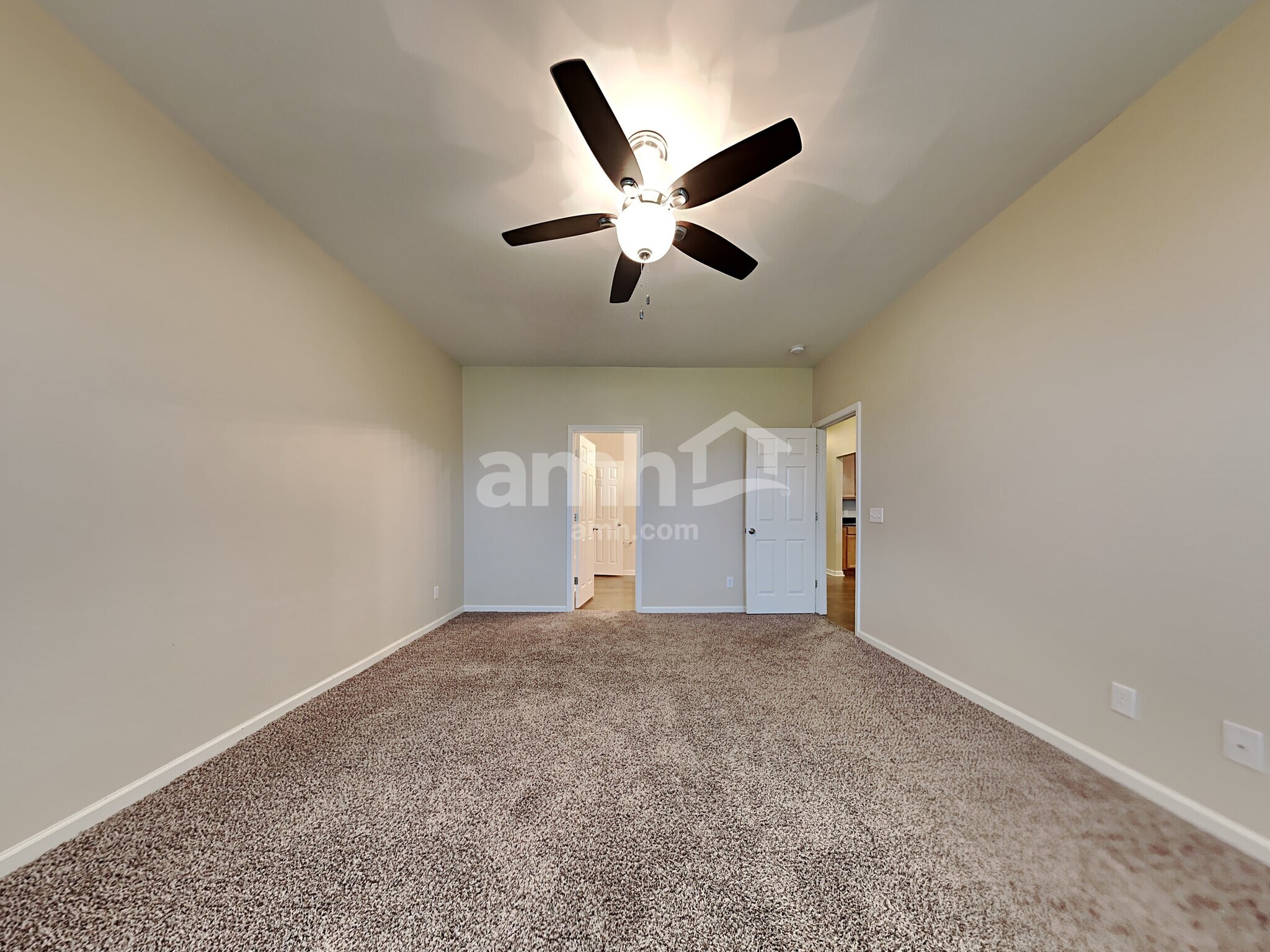 Building Photo - 504 Greywood Ln