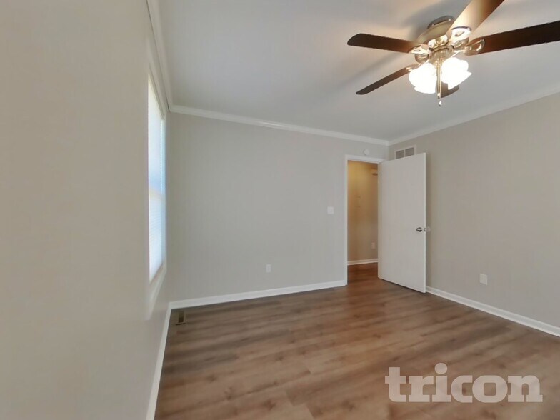 Building Photo - 1920 Fairground Dr