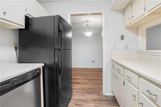 Building Photo - 1006 Dunbar Dr