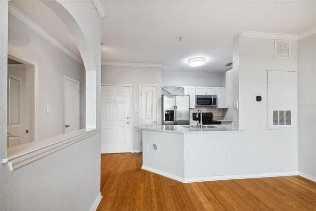 Building Photo - 5000 Culbreath Key Way