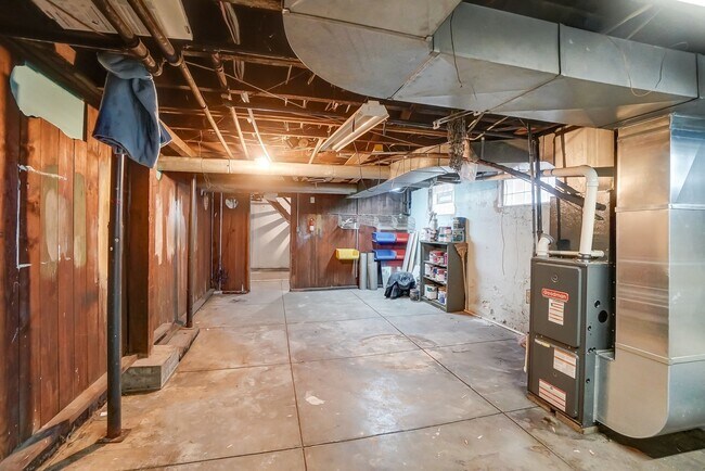Building Photo - 1816 Jefferson Ave