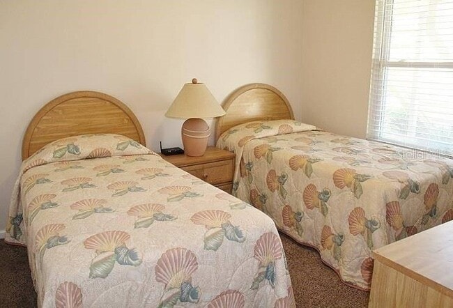 Building Photo - 5900 Bahia Del Mar Cir N