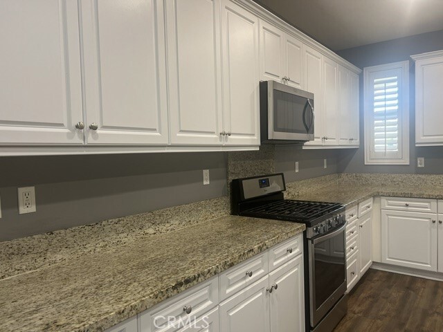 Building Photo - 11384 Valley Oak Ln