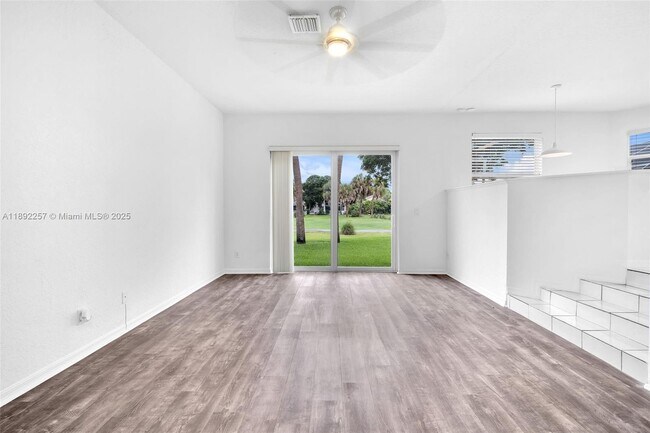 Building Photo - 1637 SW 156th Ave