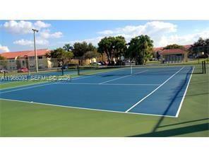 Building Photo - 595 Vista Isles Dr