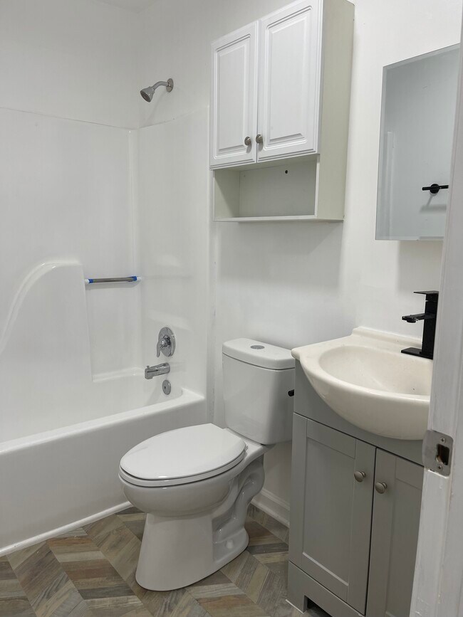 Building Photo - 7440 Fenner St