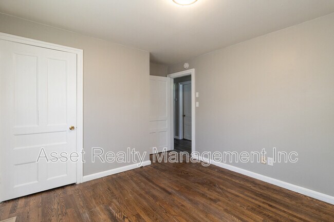 Building Photo - 4802 Inskip Rd