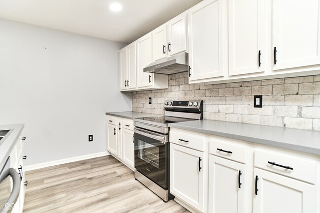 Building Photo - 730 N East St