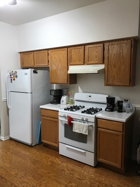 Building Photo - Meribel subdivision End Unit 2BR, 2.5 bath w/Loft