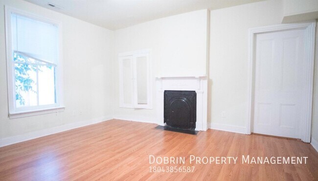 Building Photo - 810 W Clay St