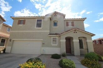 Building Photo - 3808 E Flower Ct