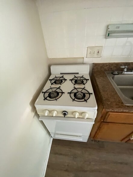 Building Photo - 2534 Telegraph Rd